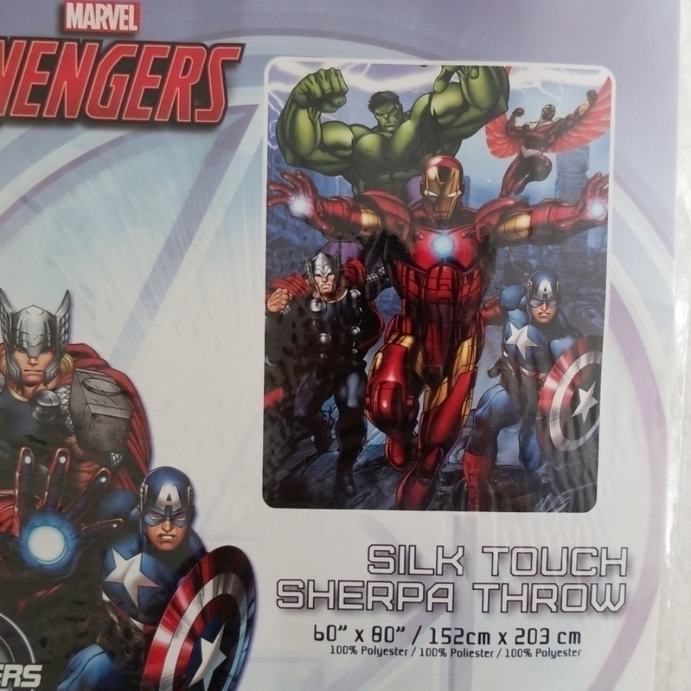 ✨NWT Marvel Avengers Silk Touch Sherpa Throw Blanket 60"x80" Twin Size!✨ - Picture 2 of 8